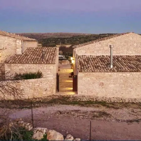 Casale Del Mandorlo Piscina - Jacuzzi Riscaldata *