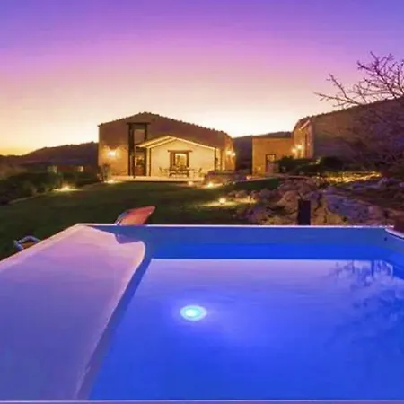 Villa Casale Del Mandorlo Piscina - Jacuzzi Riscaldata Ragusa